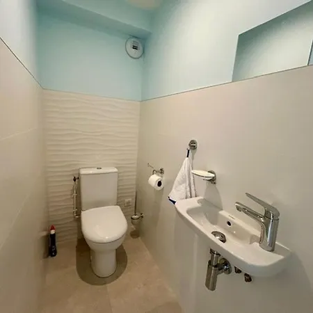 Avec Terrasse, 2 Chambres, Proche - 4 Pers - Fr-1-494-198 Royan