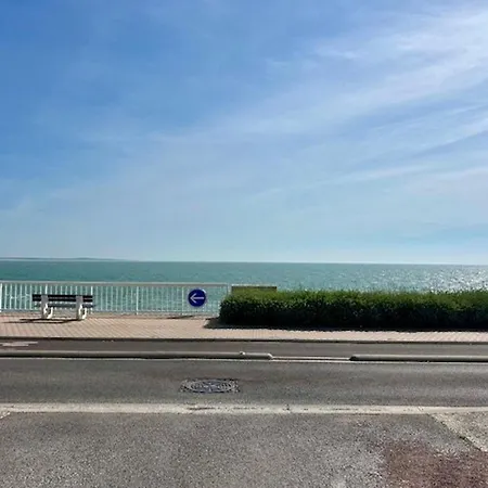 Avec Terrasse, 2 Chambres, Proche - 4 Pers - Fr-1-494-198