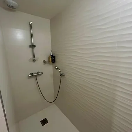 Avec Terrasse, 2 Chambres, Proche - 4 Pers - Fr-1-494-198 Apartment