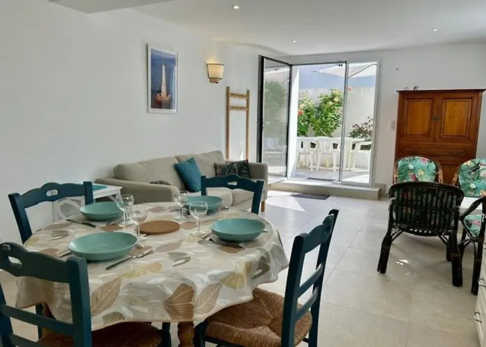 Avec Terrasse, 2 Chambres, Proche - 4 Pers - Fr-1-494-198 *