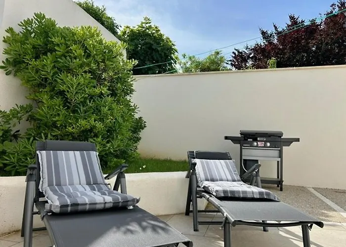 דירה Avec Terrasse, 2 Chambres, Proche - 4 Pers - Fr-1-494-198